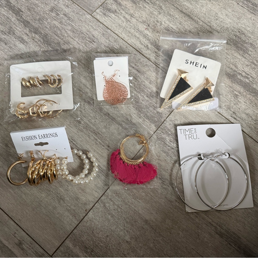 Fashion jewelry earring sets